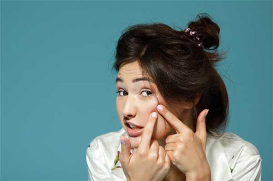 Ergenlik Dönemi Sivilceler